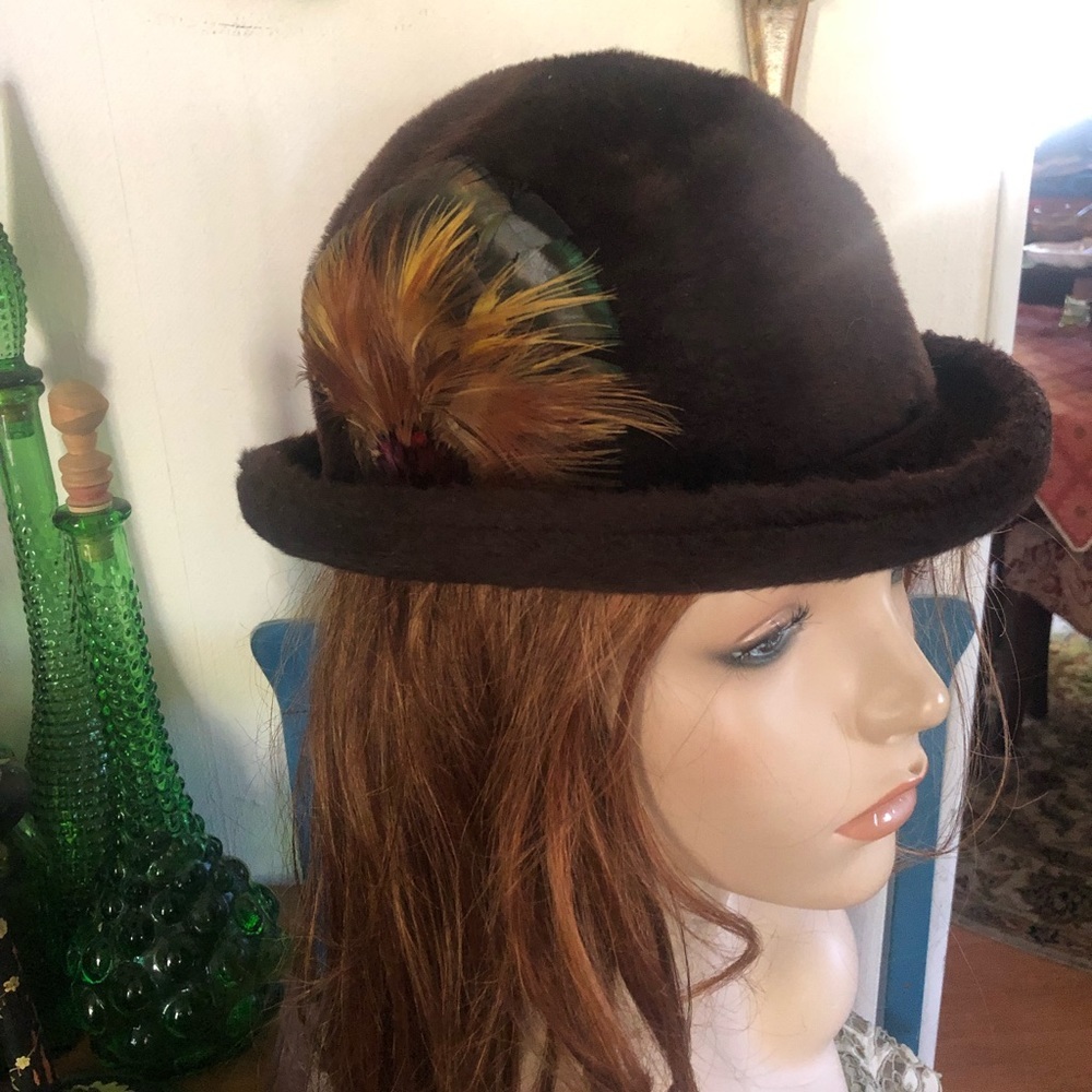 Vintage Brown Hat with Feather - Picture 2 of 16